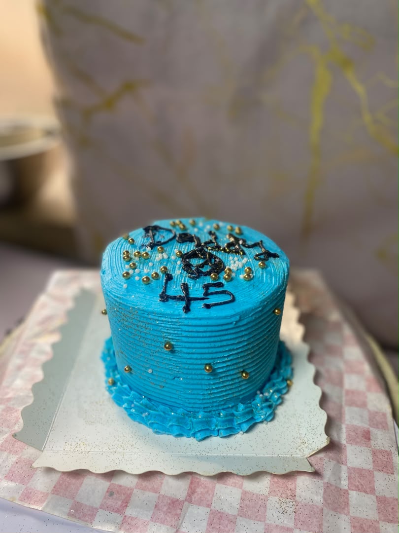 Catering and homes chefs i.e Baking of cakes Pastries Frames Throw pillows Zobo Banners Surprises